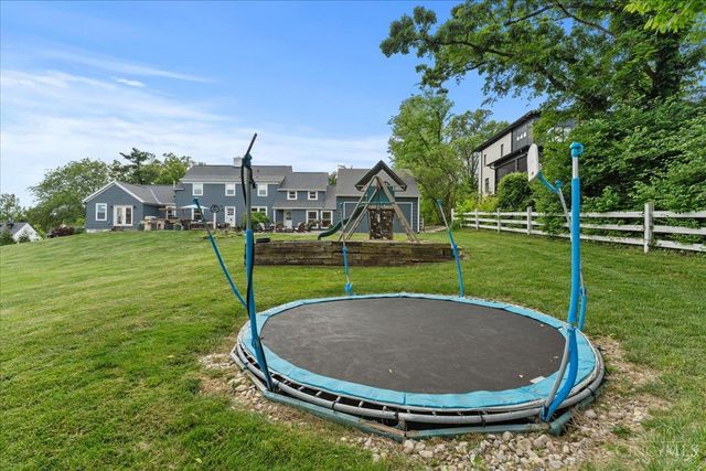 338 Compton Hills Drive, Wyoming, OH 45215