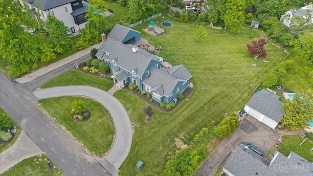 338 Compton Hills Drive, Wyoming, OH 45215