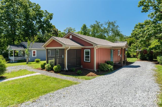 166 Outland Avenue, Brevard, NC 28712
