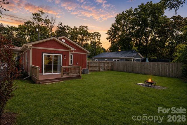 166 Outland Avenue, Brevard, NC 28712