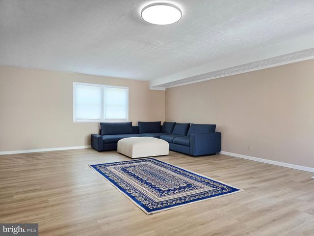 6421 INWOOD DR, Springfield, VA 22150