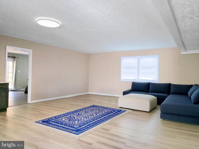 6421 INWOOD DR, Springfield, VA 22150