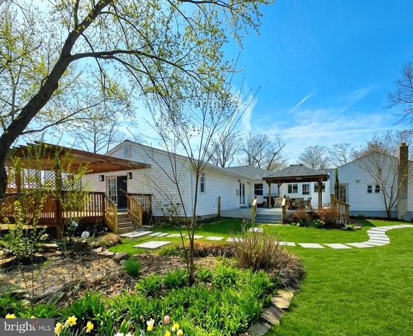 6421 INWOOD DR, Springfield, VA 22150