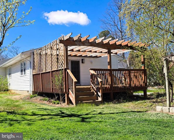 6421 INWOOD DR, Springfield, VA 22150