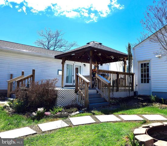 6421 INWOOD DR, Springfield, VA 22150