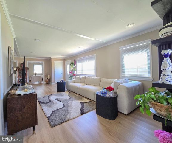 6421 INWOOD DR, Springfield, VA 22150