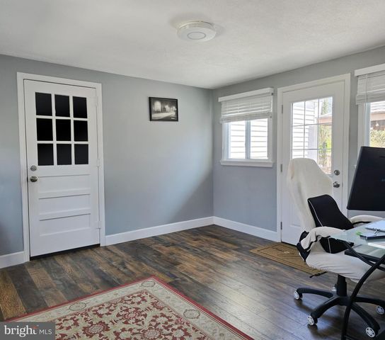 6421 INWOOD DR, Springfield, VA 22150