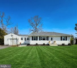 6421 INWOOD DR, Springfield, VA 22150