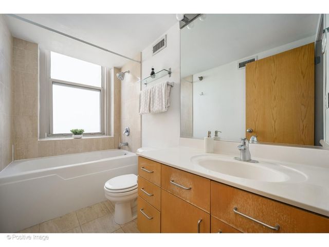 420 S Clinton Street 615A, Chicago, IL 60607