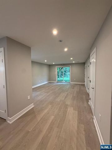 23 Legion Drive 104, Cresskill, NJ 07626