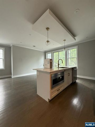 23 Legion Drive 104, Cresskill, NJ 07626