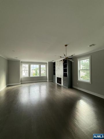 23 Legion Drive 104, Cresskill, NJ 07626