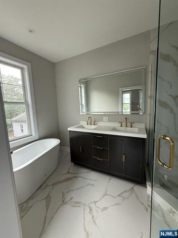23 Legion Drive 104, Cresskill, NJ 07626