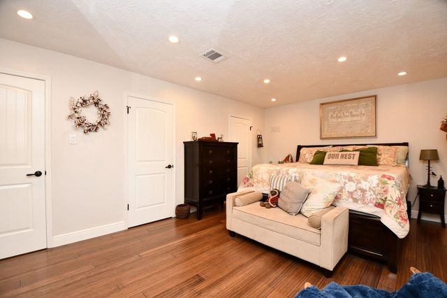 9102 Meaux Drive, Houston, TX 77031