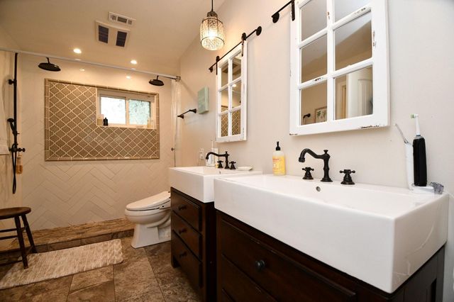 9102 Meaux Drive, Houston, TX 77031