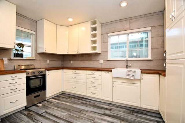 9102 Meaux Drive, Houston, TX 77031