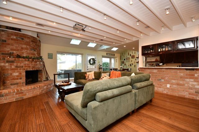 9102 Meaux Drive, Houston, TX 77031