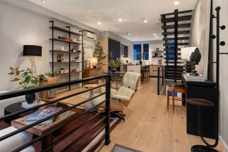 1717 20th Avenue, Seattle, WA 98122