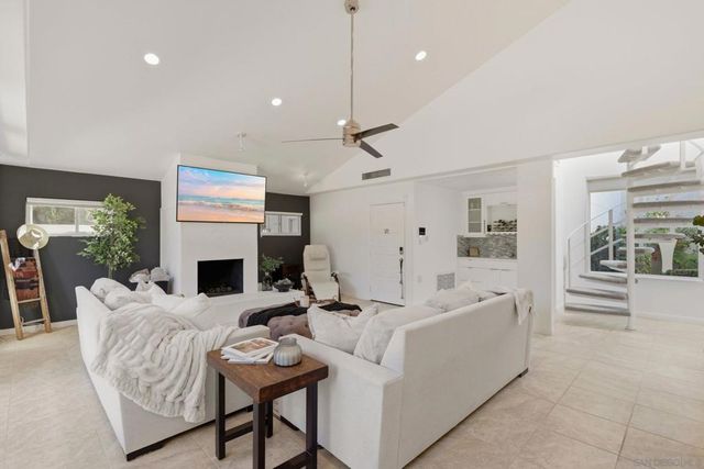 13024 Olmeda Court, San Diego, CA 92128