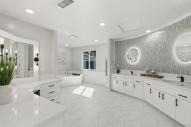 13024 Olmeda Court, San Diego, CA 92128