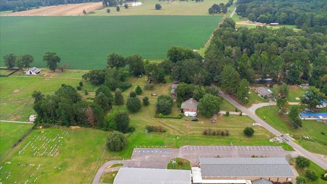 617 Macedonia Rd., Petal, MS 39465