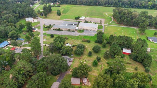 617 Macedonia Rd., Petal, MS 39465