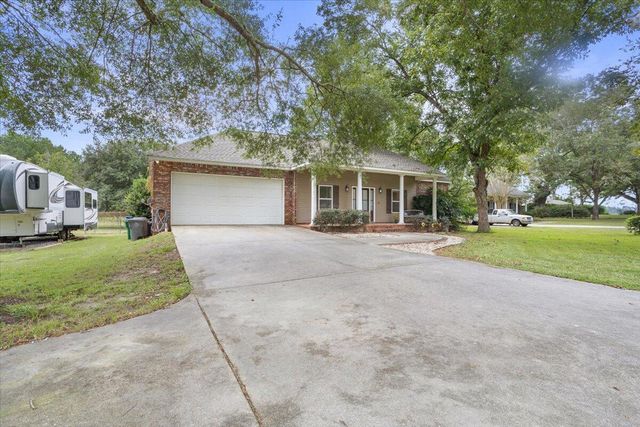 617 Macedonia Rd., Petal, MS 39465