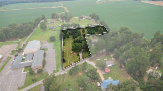 617 Macedonia Rd., Petal, MS 39465