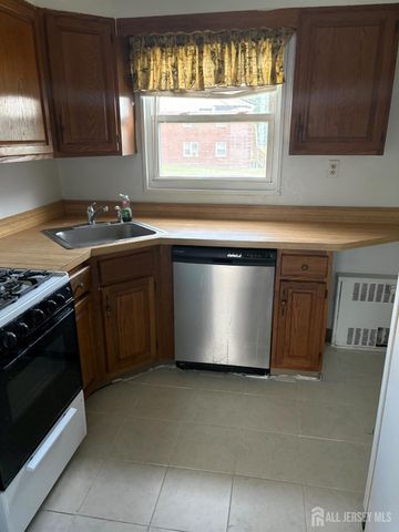 16-A Garfieldpark, Edison, NJ 08837