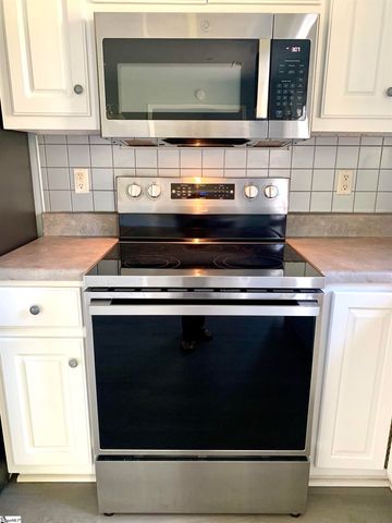 27 Acklen Drive, Simpsonville, SC 29681