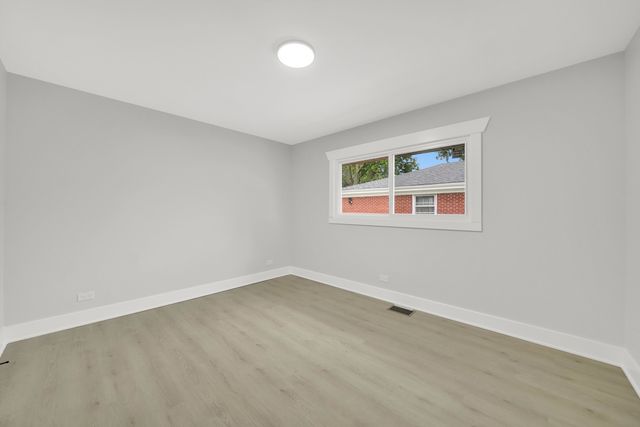 153 W 27th Place, South Chicago Heights, IL 60411