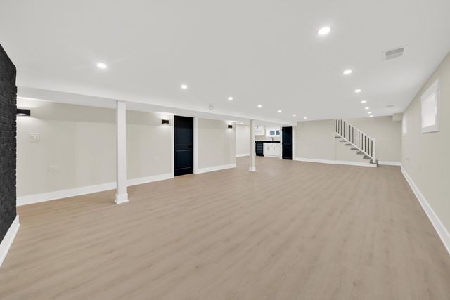 153 W 27th Place, South Chicago Heights, IL 60411