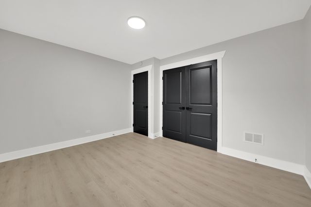 153 W 27th Place, South Chicago Heights, IL 60411