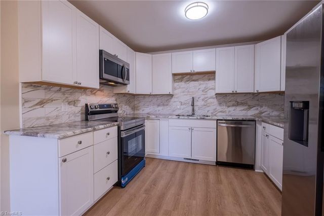 955 Lyndon Lane, Haw River, NC 27258