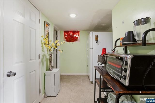 159 Brook Avenue, Passaic, NJ 07055