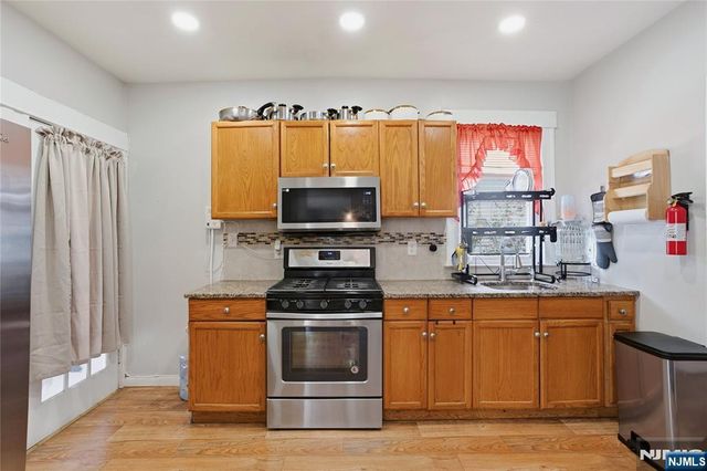 159 Brook Avenue, Passaic, NJ 07055