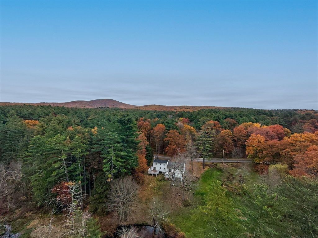 84 Batchelor Street, Granby, MA 01033