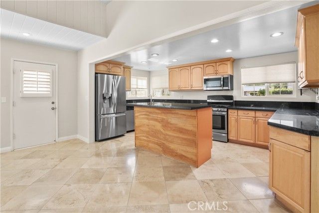 22841 Mariano Street, Woodland Hills (los Angeles), CA 91367