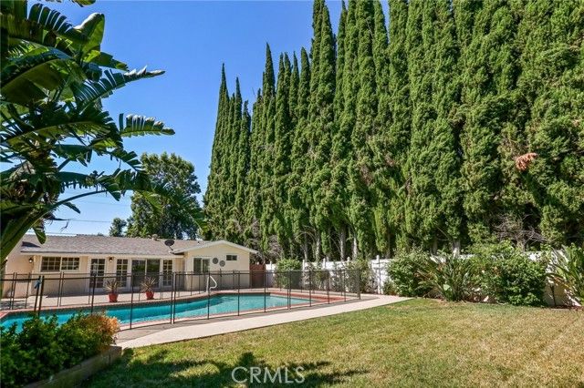 22841 Mariano Street, Woodland Hills (los Angeles), CA 91367