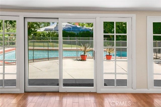 22841 Mariano Street, Woodland Hills (los Angeles), CA 91367