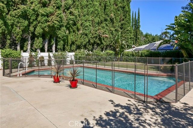 22841 Mariano Street, Woodland Hills (los Angeles), CA 91367