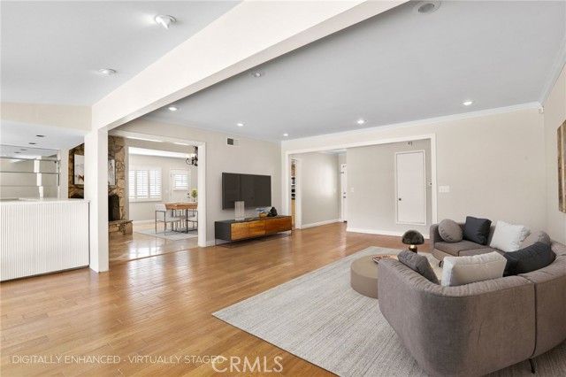 22841 Mariano Street, Woodland Hills (los Angeles), CA 91367