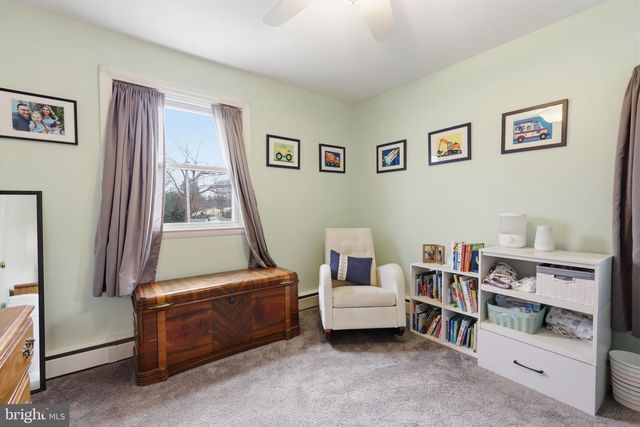 401 RED BARN RD, Willow Grove, PA 19090