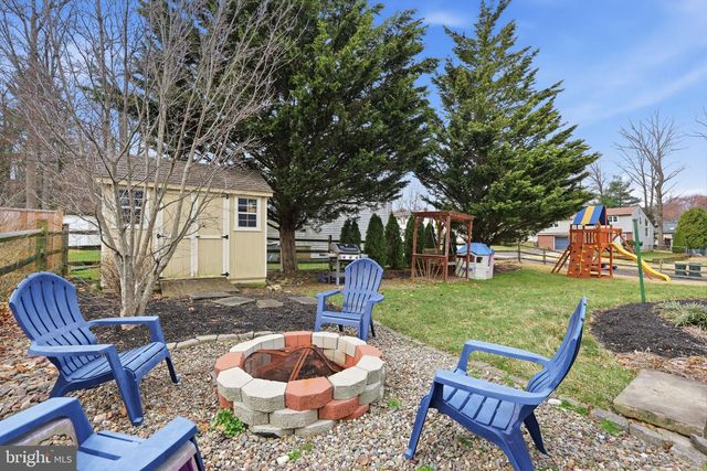 401 RED BARN RD, Willow Grove, PA 19090