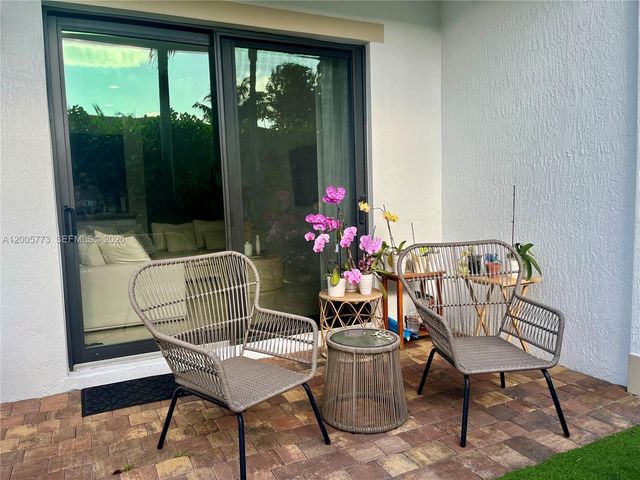 1346 SW 113th Ter 1346, Pembroke Pines, FL 33025