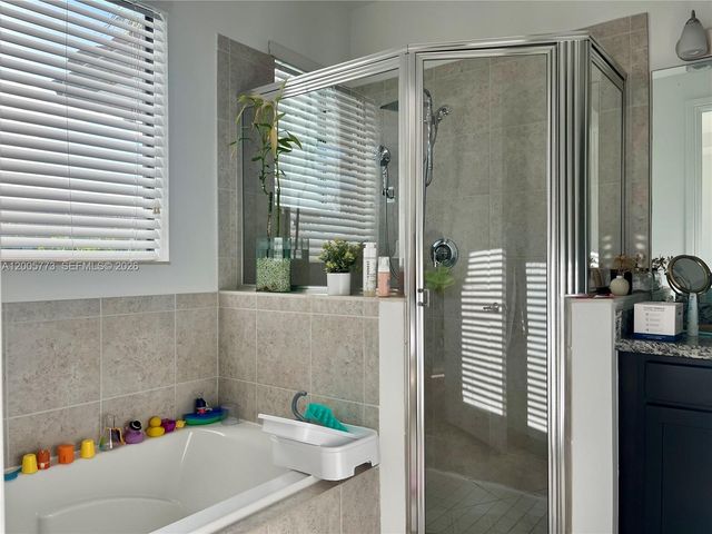 1346 SW 113th Ter 1346, Pembroke Pines, FL 33025