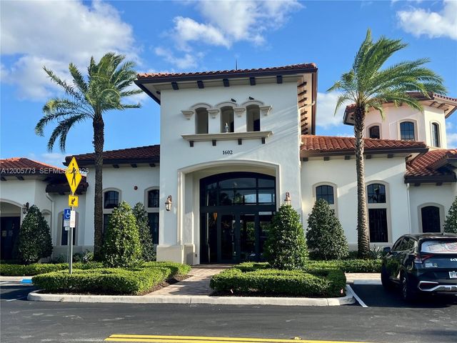 1346 SW 113th Ter 1346, Pembroke Pines, FL 33025