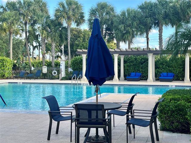 1346 SW 113th Ter 1346, Pembroke Pines, FL 33025