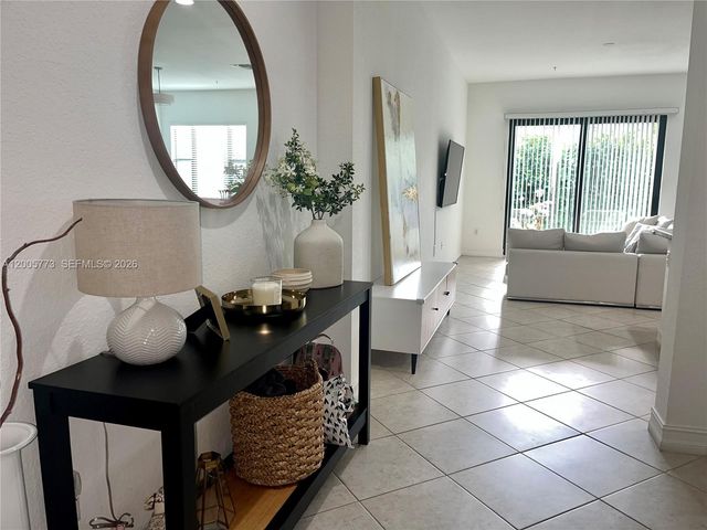 1346 SW 113th Ter 1346, Pembroke Pines, FL 33025