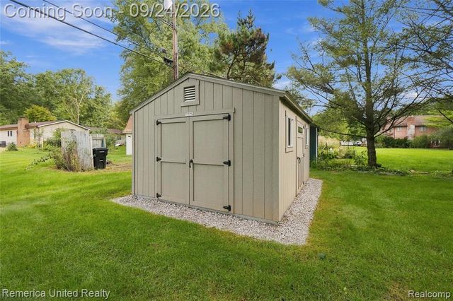 6601 Hemlock Court, Brighton, MI 48116